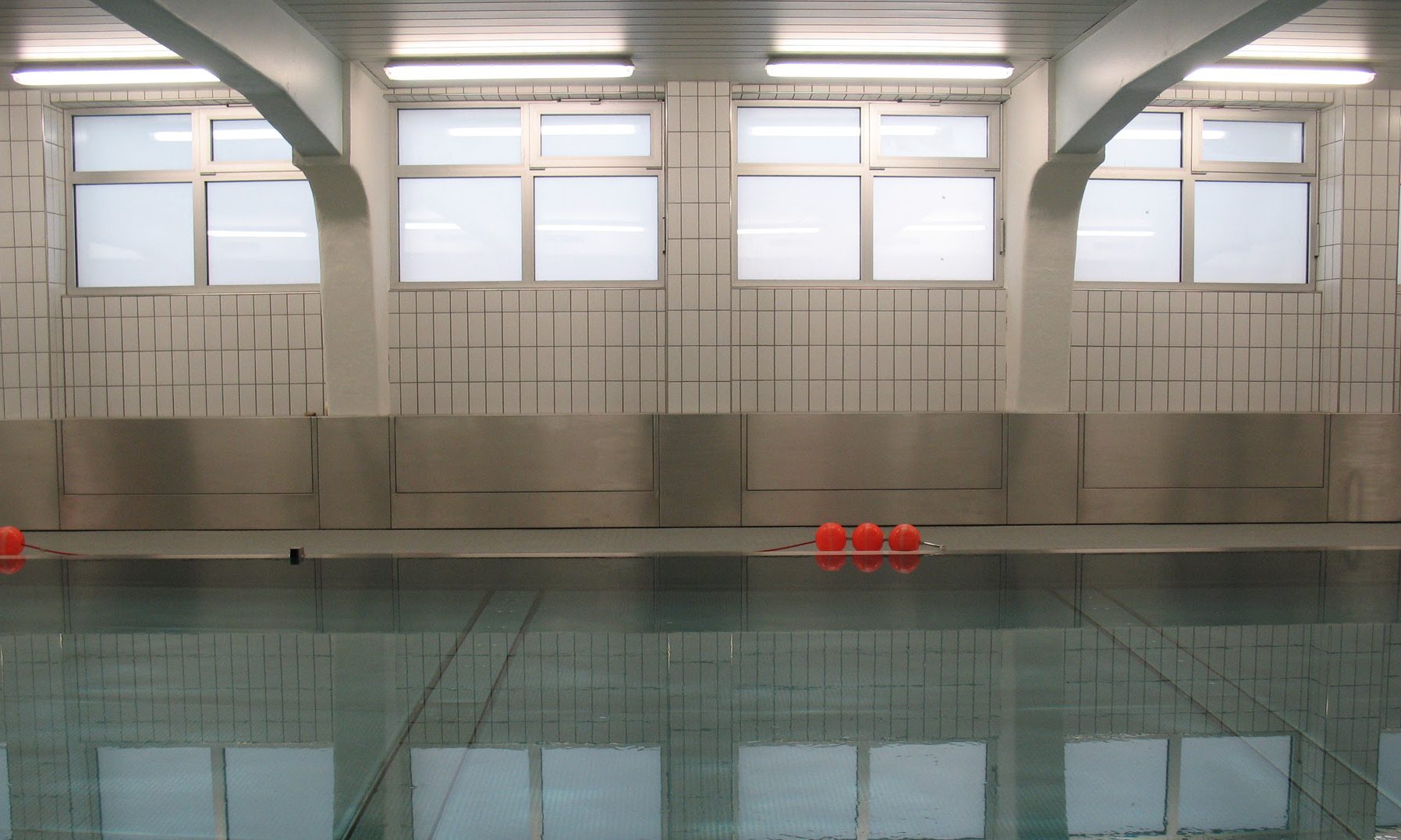 SCHWIMMBAD + Sporthalle, Köln 2 (3)